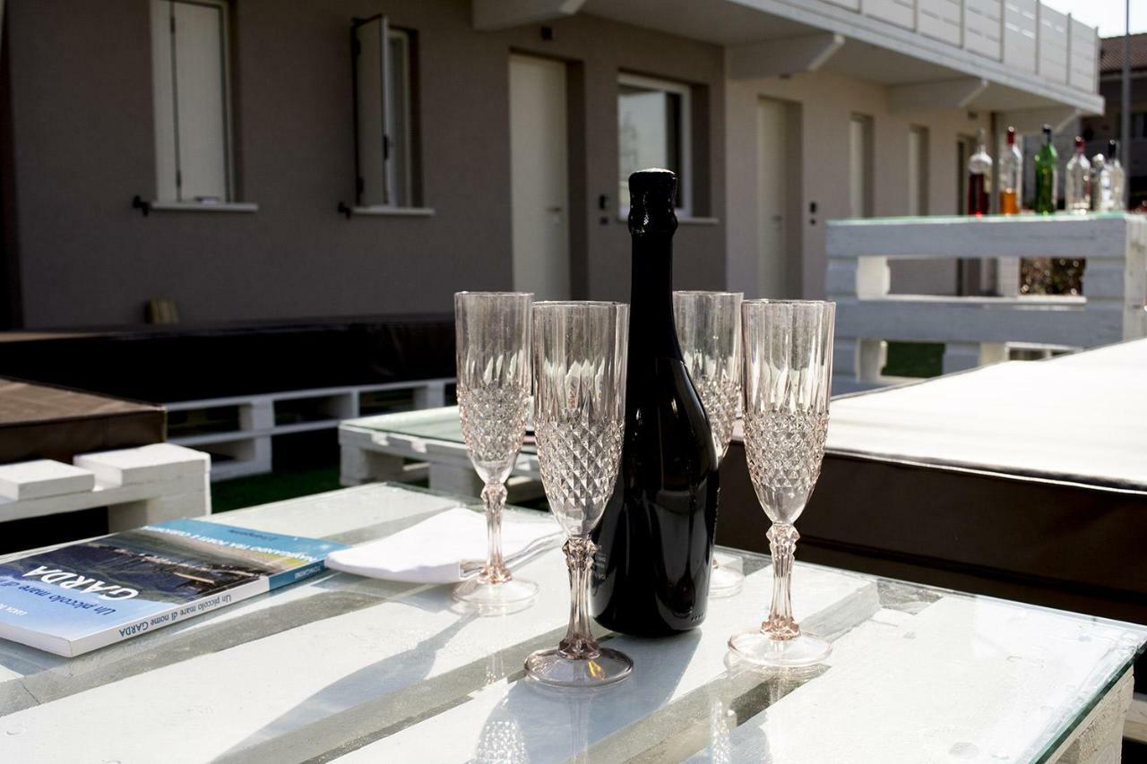 Home Suites Home Salionze Kültér fotó