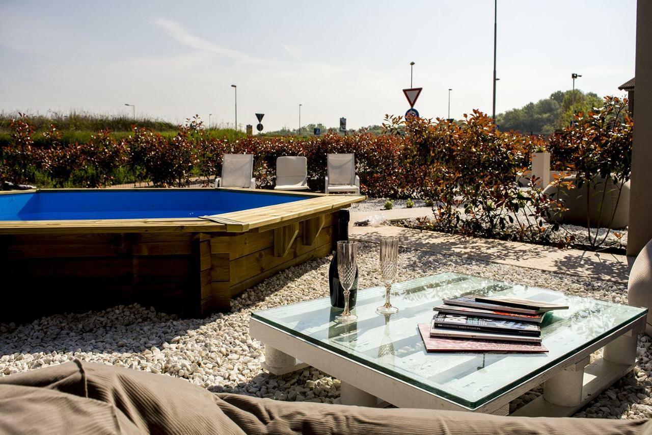Home Suites Home Salionze Kültér fotó