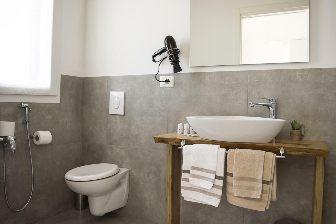 Home Suites Home Salionze Kültér fotó