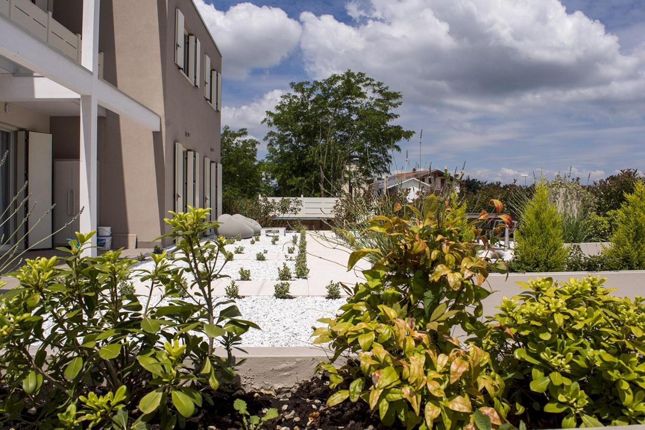 Home Suites Home Salionze Kültér fotó